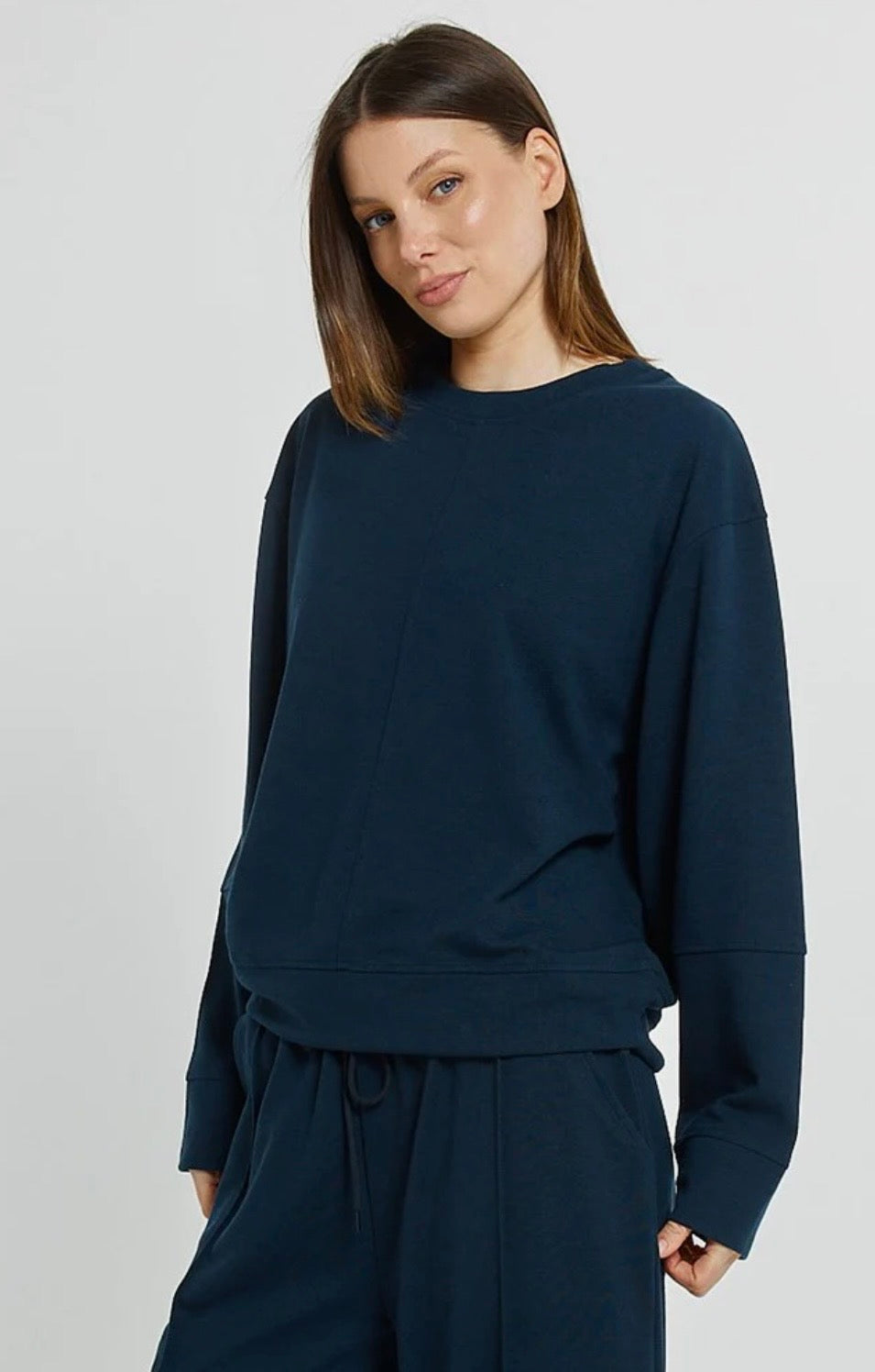 Elona Top