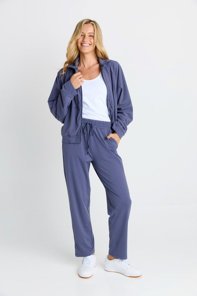 Milla Travel Jogger