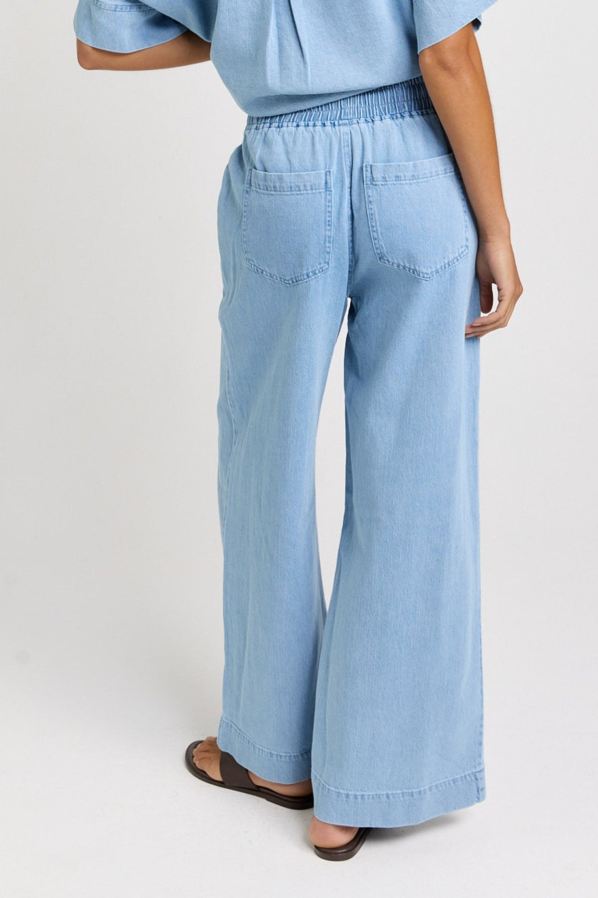 Saffra Wide Leg Jean