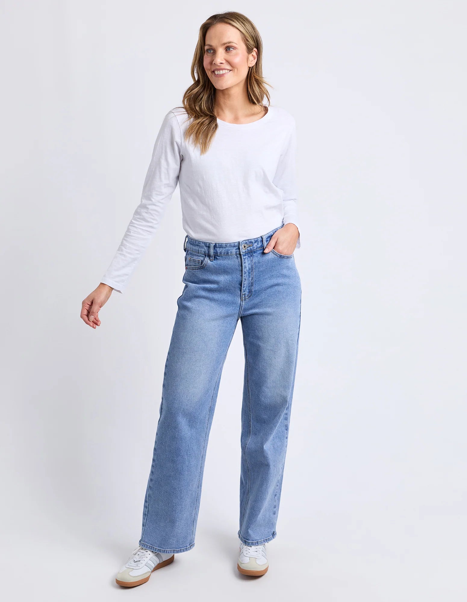 Evie Straight Leg Jean