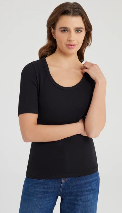 Alina Scoop Neck S/S Tee