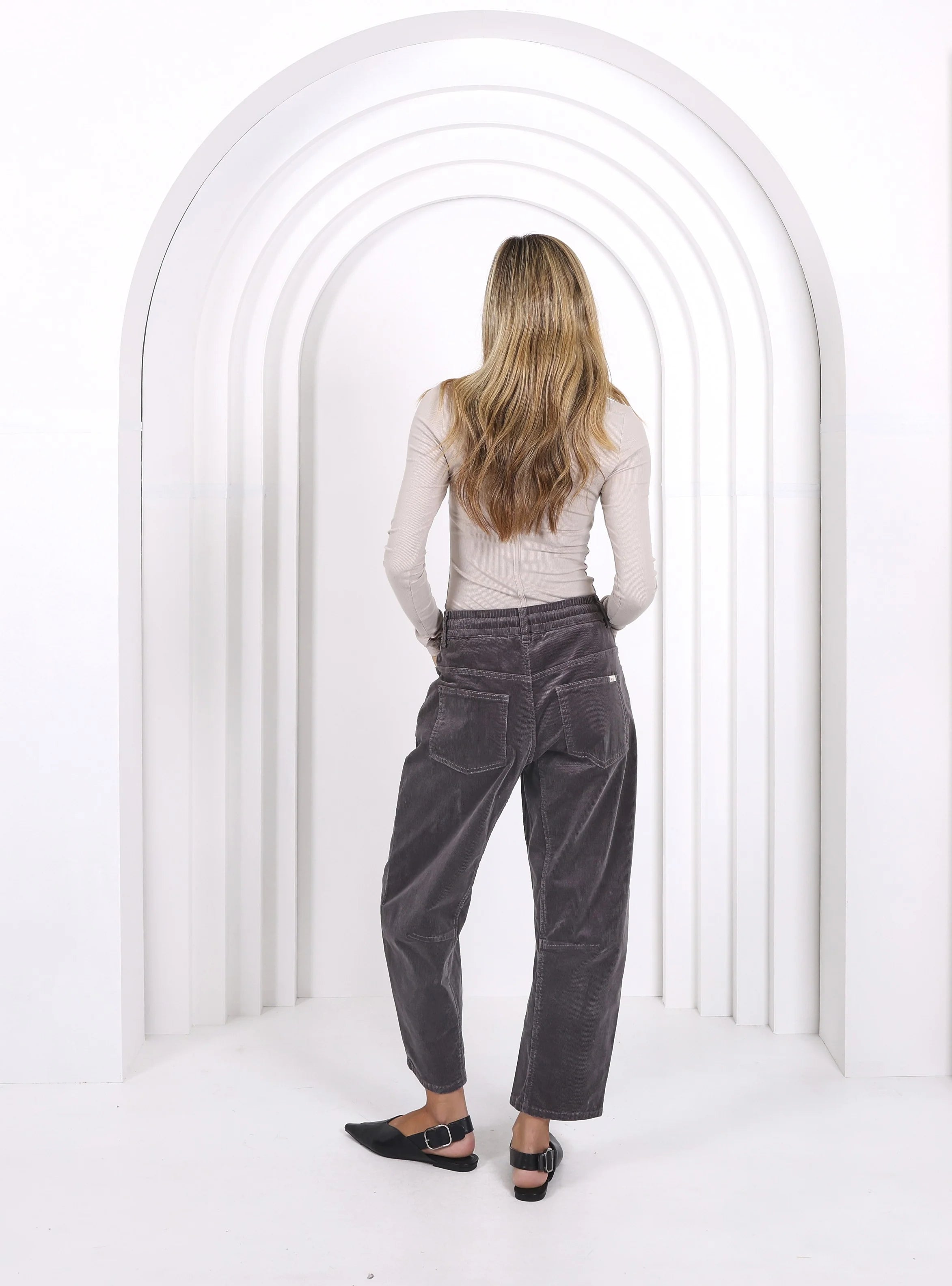 Leo Barrel Cord Jeans