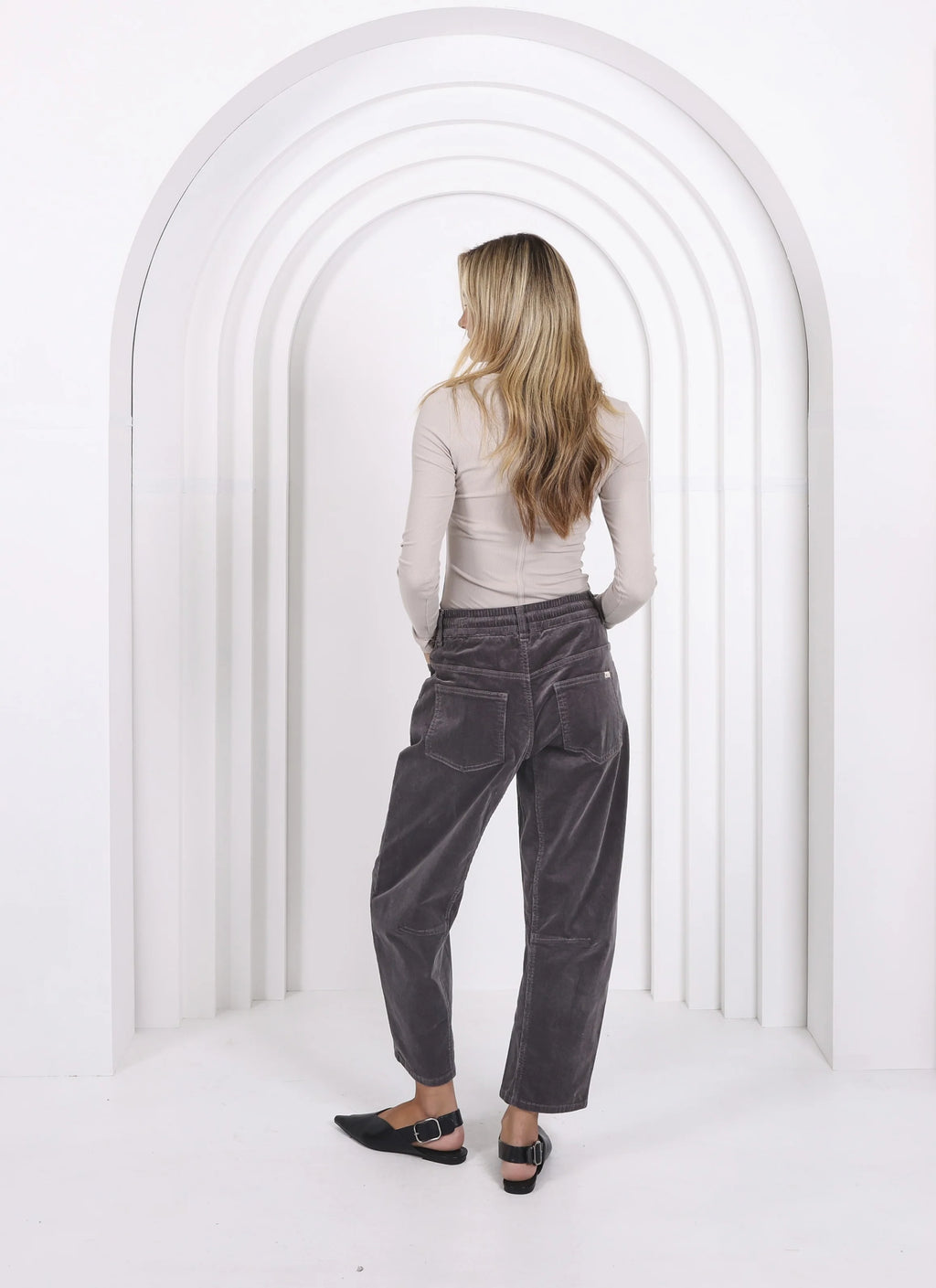 Leo Barrel Cord Jeans