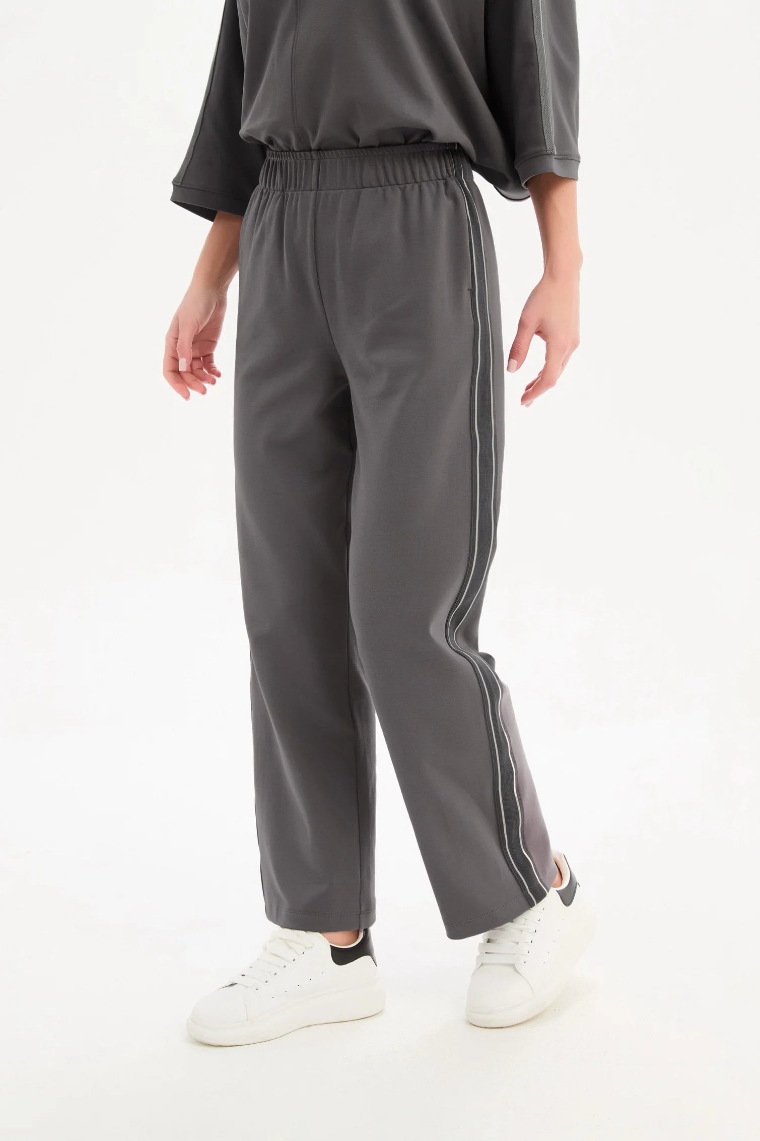 Straight Leg Lounge Pant