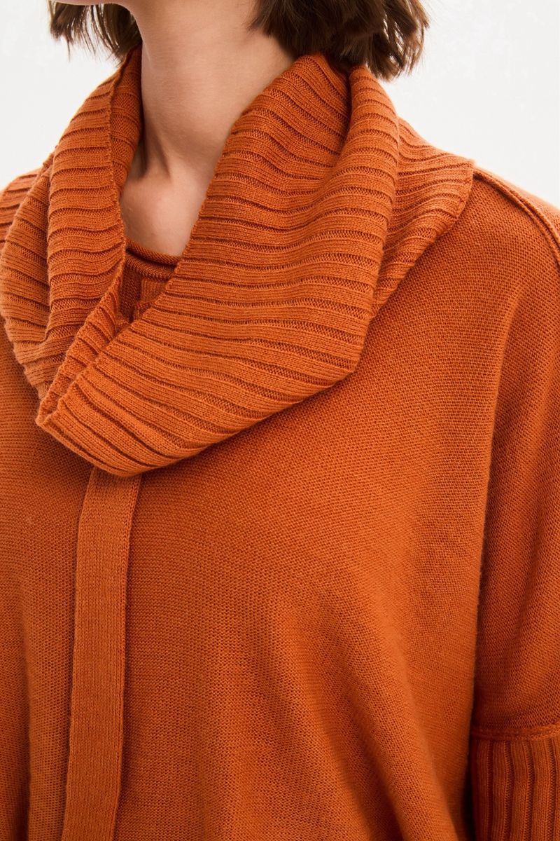 Boxy Rib Sleeve Knit