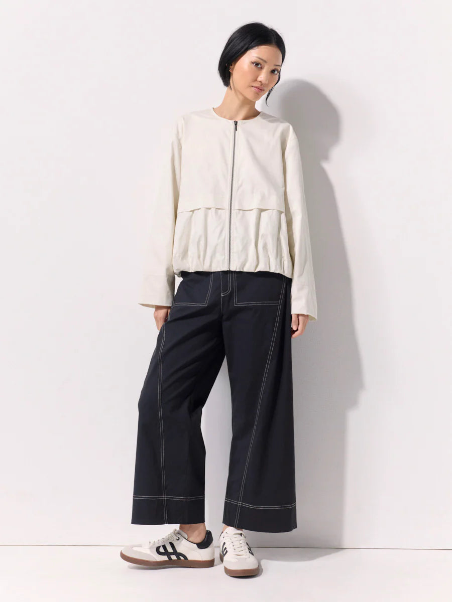 Essential Wide Leg Pant