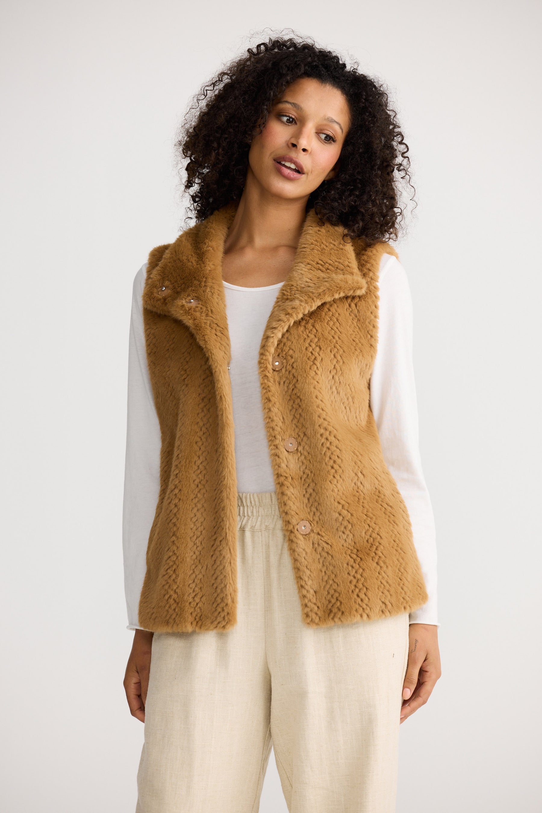 Bruna Fur Vest