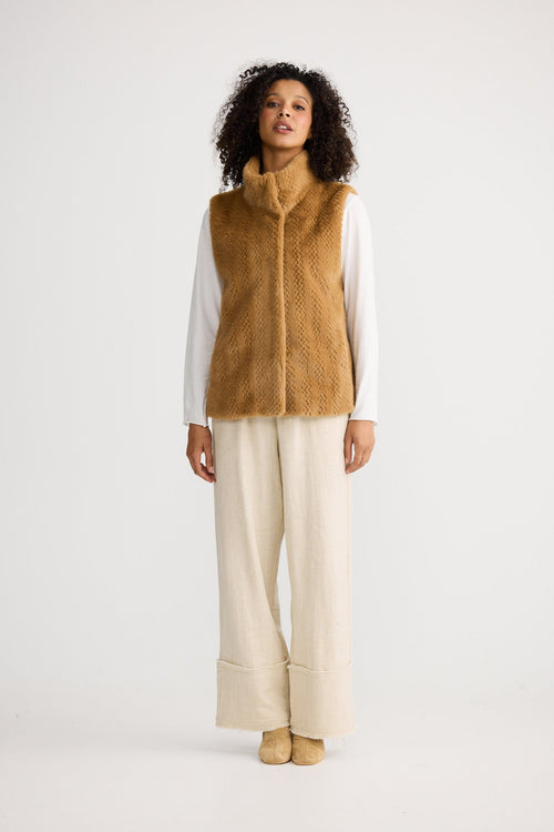 Bruna Fur Vest