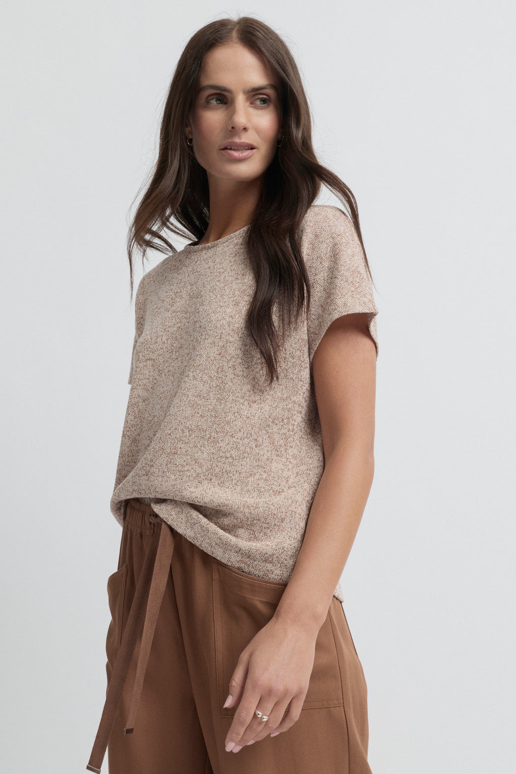Lona Tee