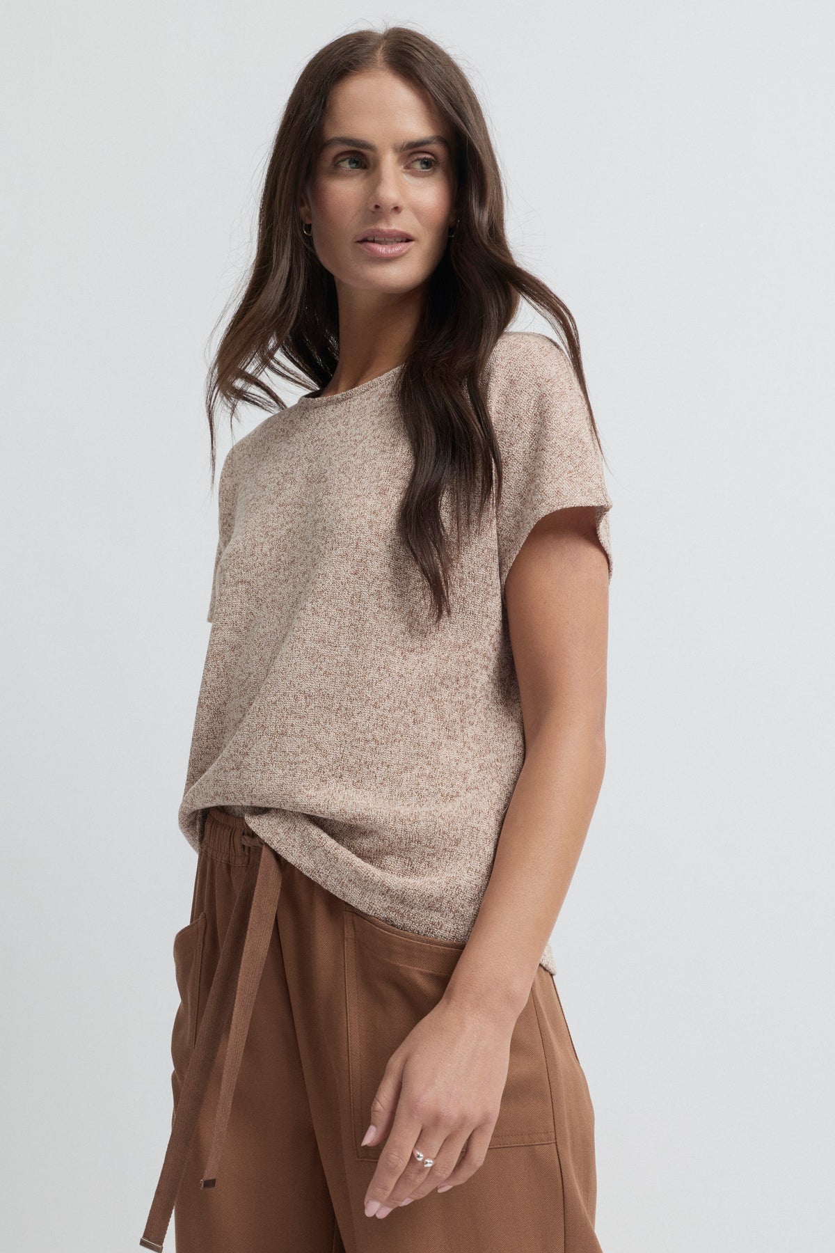 Lona Tee