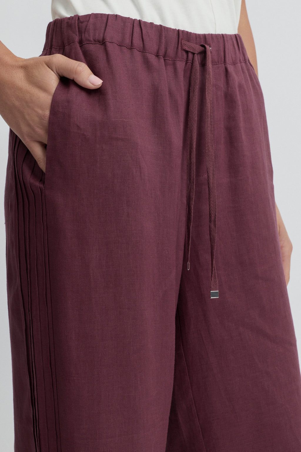 Tirari Pintuck Pant