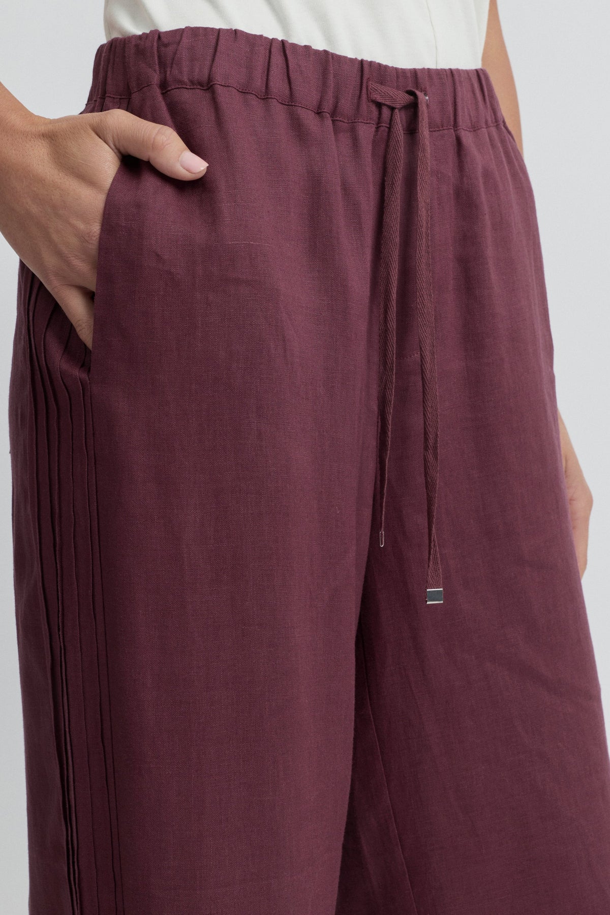 Tirari Pintuck Pant