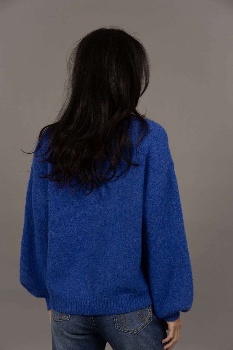 Nouveau V Neck