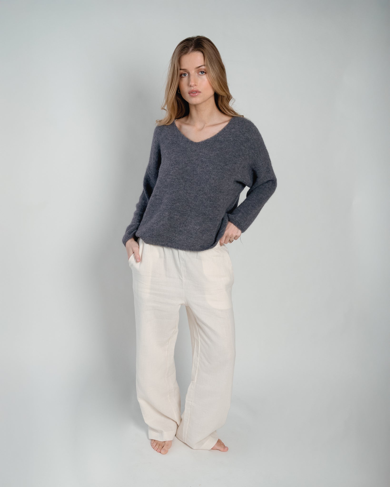 Bibi Pullover V-Neck