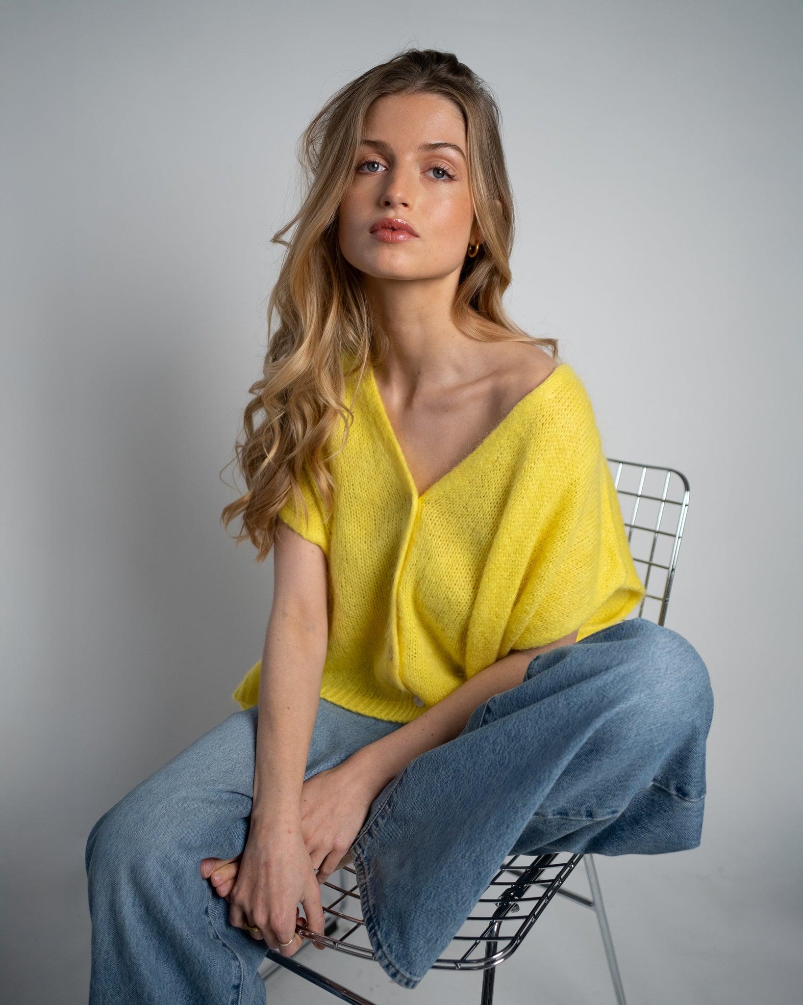 Elli Sleeveless V-Neck